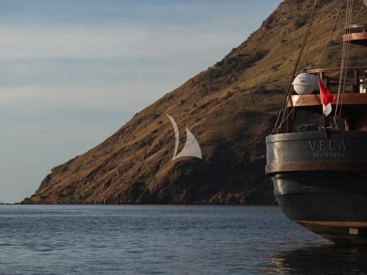 VELA Phinisi 50m - stern VELA Phinisi 50m - stern