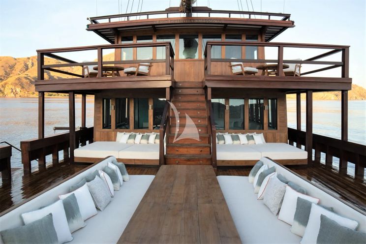 Charter Yacht VELA - Phinisi 50m - 6 Cabins - Labuan Bajo - Komodo - Sorong - Raja Ampat - Indonesia