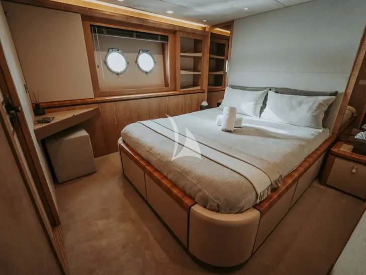 VENUS Monte Carlo MCY86 - VIP cabin 1 VENUS Monte Carlo MCY86 - VIP cabin 1