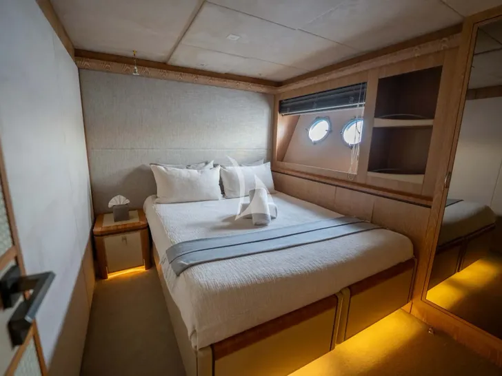 VENUS Monte Carlo MCY86 - VIP cabin 2 VENUS Monte Carlo MCY86 - VIP cabin 2