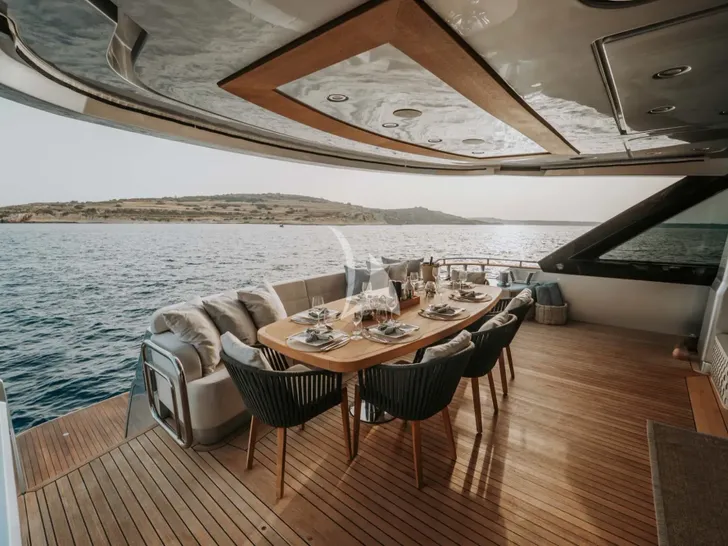 VENUS Monte Carlo MCY86 - aft deck VENUS Monte Carlo MCY86 - aft deck