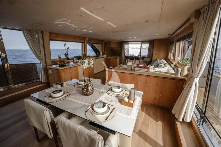 Charter Yacht VENUS - Monte Carlo MCY86 - 4 Cabins - Naples - Capri - Positano - Amalfi Coast - Italy