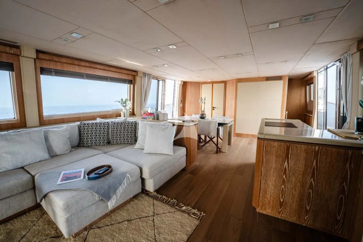 Charter Yacht VENUS - Monte Carlo MCY86 - 4 Cabins - Naples - Capri - Positano - Amalfi Coast - Italy