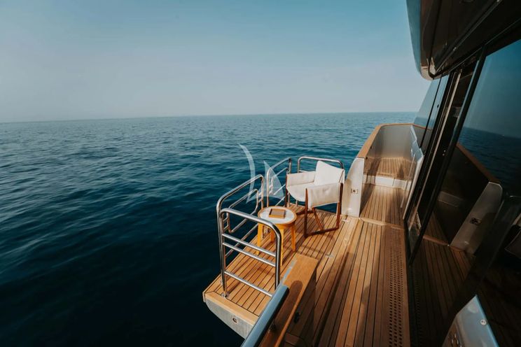 Charter Yacht VENUS - Monte Carlo MCY86 - 4 Cabins - Naples - Capri - Positano - Amalfi Coast - Italy