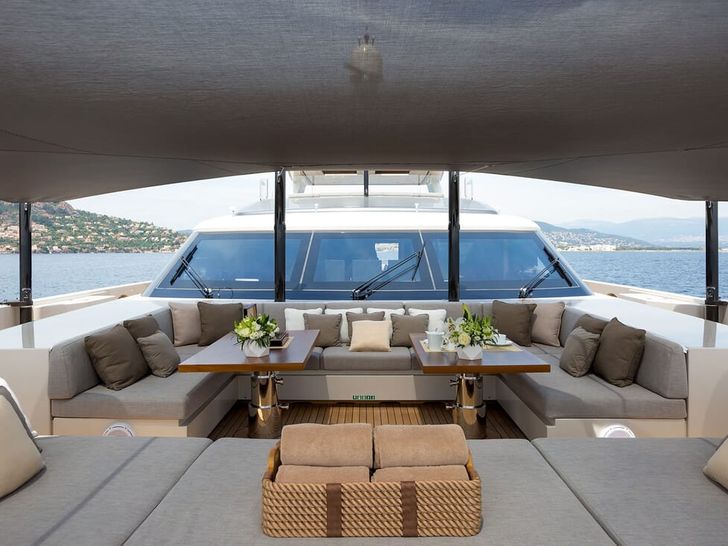 VERTIGE Tankoa 50 - foredeck VERTIGE Tankoa 50 - foredeck