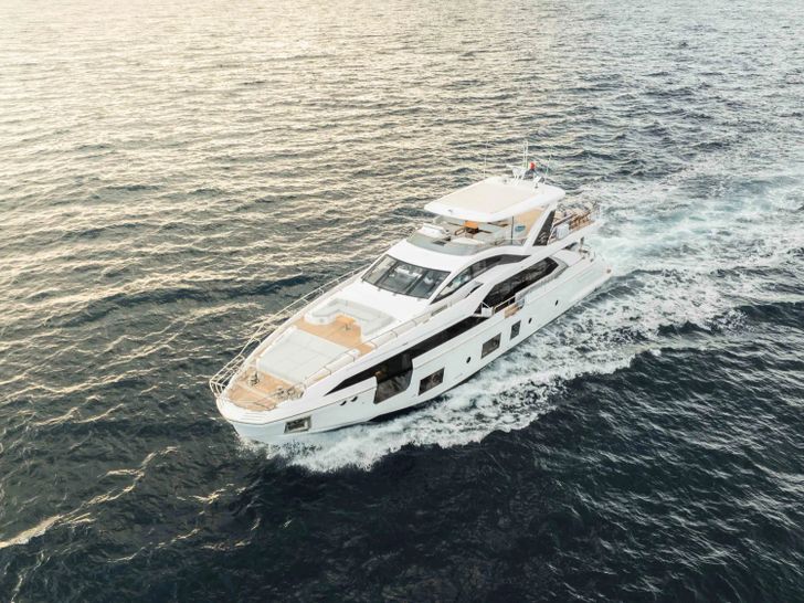 VESTA Azimut Grande 27M - cruising VESTA Azimut Grande 27M - cruising