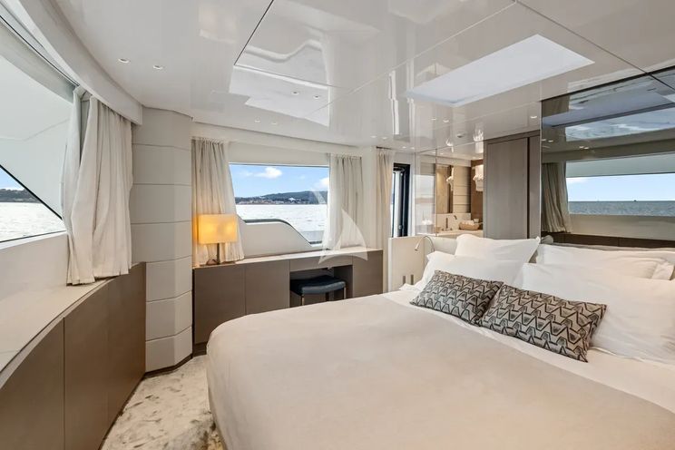Charter Yacht VINCI II - Sanlorenzo SX88 - 4 Cabins - Cannes - Monaco - St. Tropez - French Riviera