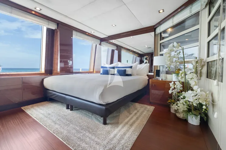 Charter Yacht VISION - Benetti 60m - 6 Cabins - Cannes - Nice - Antibes - St Tropez - French Riviera