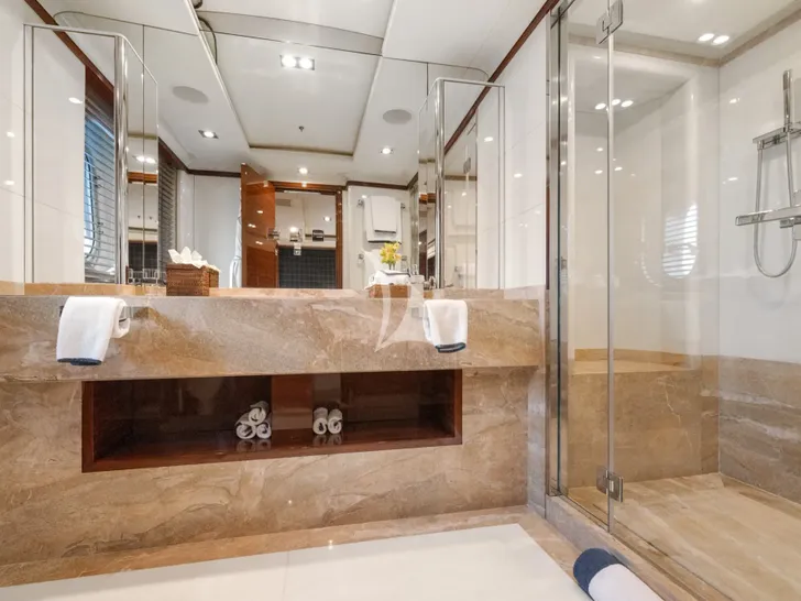 VISION Benetti 60m - VIP cabin 3 bathroom VISION Benetti 60m - VIP cabin 3 bathroom