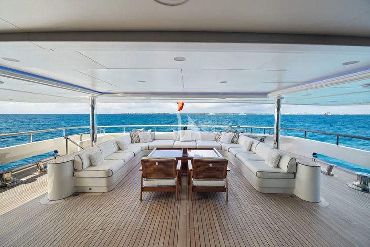 Charter Yacht VISION - Benetti 60m - 6 Cabins - Cannes - Nice - Antibes - St Tropez - French Riviera