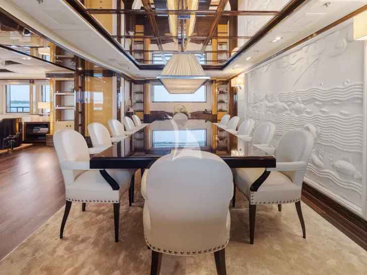 VISION Benetti 60m - main dining area VISION Benetti 60m - main dining area