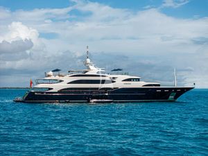 VISION - Benetti 60m - 6 Cabins - Cannes - Nice - Antibes - St Tropez - French Riviera VISION - Benetti 60m - 6 Cabins - Cannes - Nice - Antibes - St Tropez - French Riviera