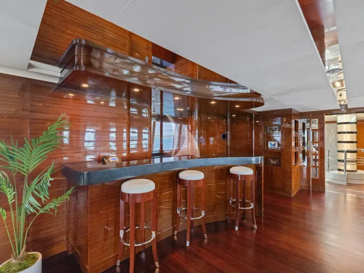 VISION Benetti 60m - sky lounge bar VISION Benetti 60m - sky lounge bar