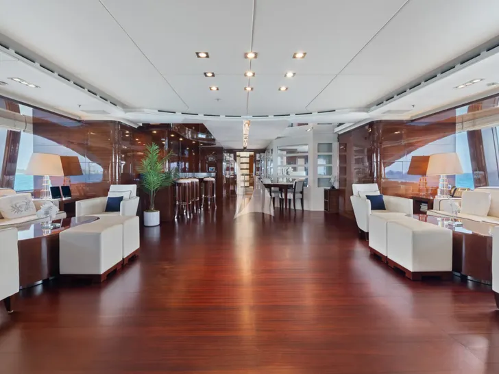 VISION Benetti 60m - sky lounge VISION Benetti 60m - sky lounge