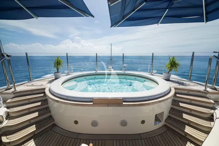 Charter Yacht VISION - Benetti 60m - 6 Cabins - Cannes - Nice - Antibes - St Tropez - French Riviera