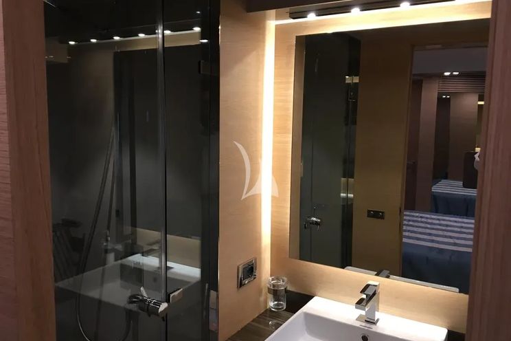 Charter Yacht VISIONARIA - Amer 94 - 4 Cabins - Cannes - St Tropez - Nice - Antibes - French Riviera - Monaco