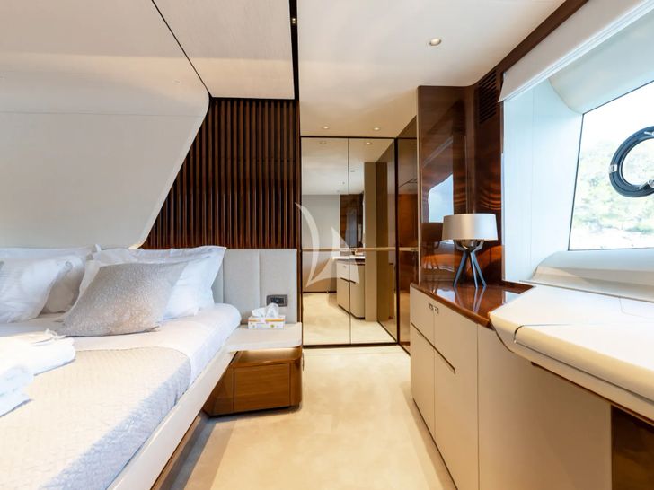 VISTA Princess Yachts Master 1 VISTA Princess Yachts Master 1