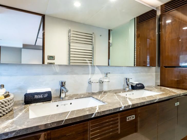VISTA Princess Yachts Master Bath VISTA Princess Yachts Master Bath