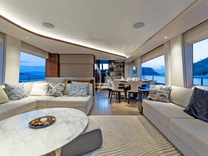 VISTA Princess Yachts Saloon VISTA Princess Yachts Saloon