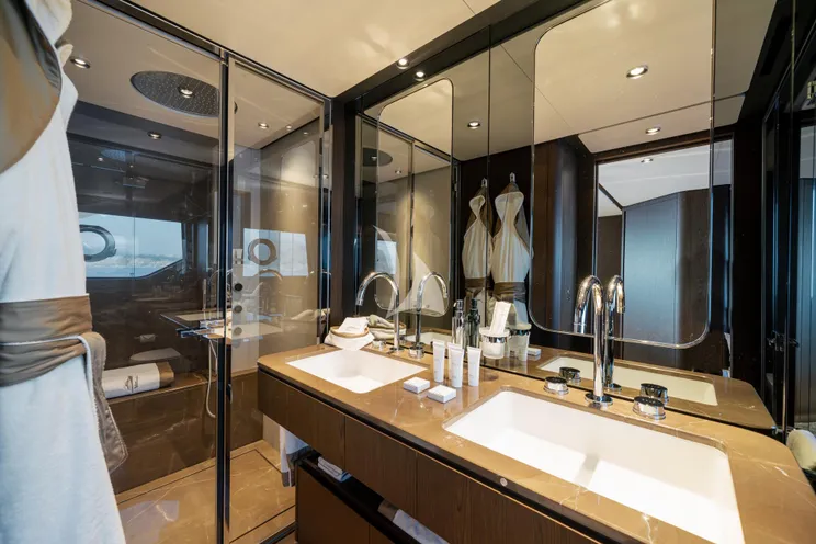 Charter Yacht VITTORIA - Ferretti 860 - 4 Cabins - Amalfi Coast - Naples - Capri