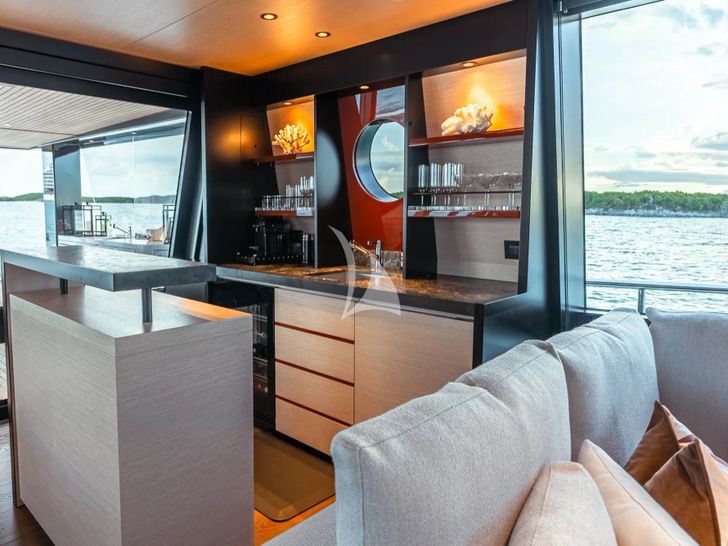 VIVACE Alpha Spritz 102 - saloon bar VIVACE Alpha Spritz 102 - saloon bar