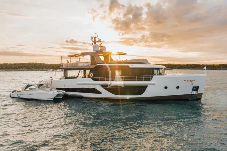 Charter Yacht VIVACE - Alpha Spritz 102 - 5 Cabins - Nassau - Staniel Cay - Exumas