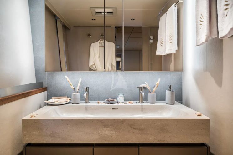 Charter Yacht VIVA LA VIDA - Sunreef 80 - 4 Cabins - Mallorca - Palma - Ibiza - Formentera - Balearics - Spain