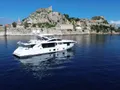 VOLANTE Azimut Grande 32M - anchored VOLANTE Azimut Grande 32M - anchored