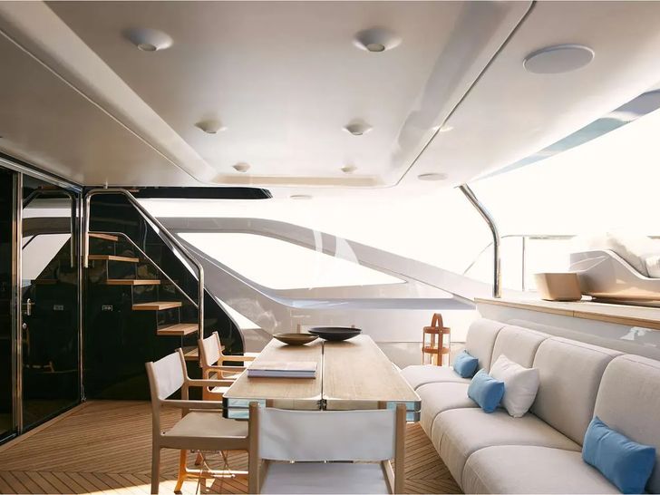 VOLO MARE Azimut Grande Trideck - main deck dining area other angle VOLO MARE Azimut Grande Trideck - main deck dining area other angle