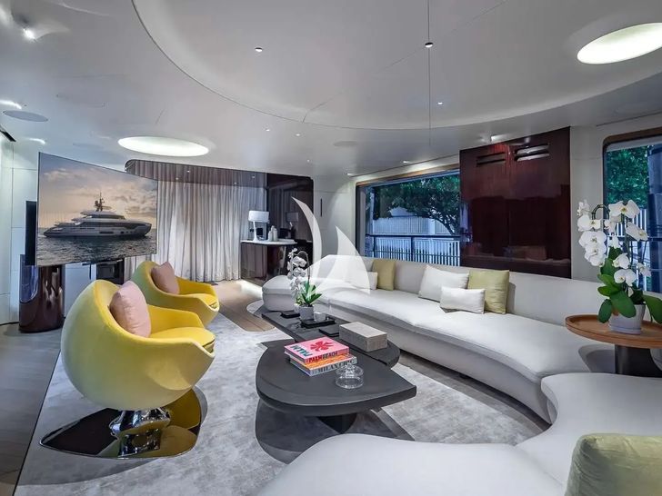 VOLO MARE Azimut Grande Trideck - main saloon seating VOLO MARE Azimut Grande Trideck - main saloon seating