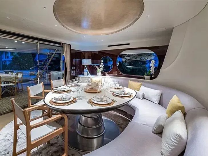 VOLO MARE Azimut Grande Trideck - sky deck dining area VOLO MARE Azimut Grande Trideck - sky deck dining area