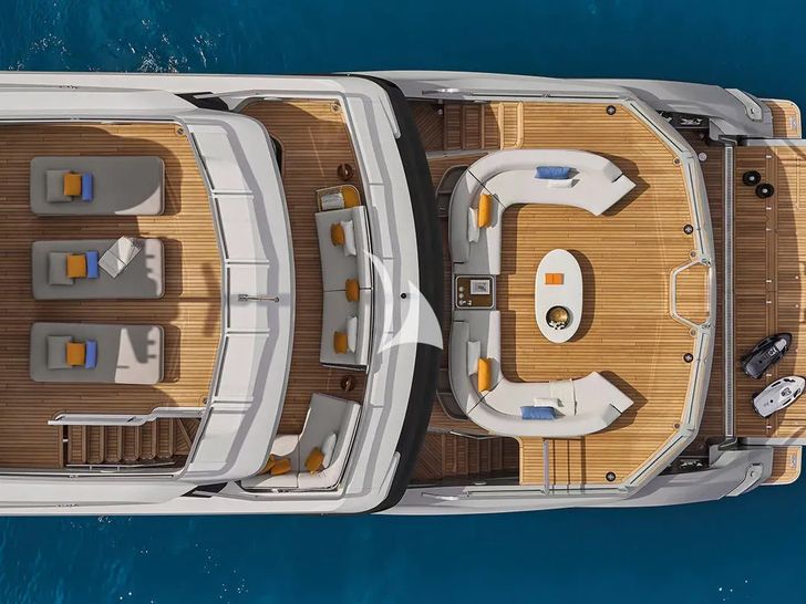 VOLO MARE Azimut Grande Trideck - top shot VOLO MARE Azimut Grande Trideck - top shot
