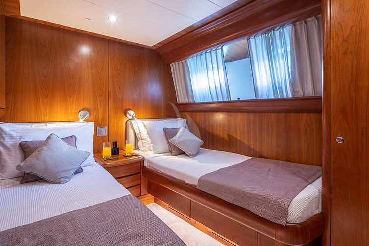 Charter Yacht VYNO - Canados 86 - 4 Cabins - Athens - Mykonos - Naxos - Paros