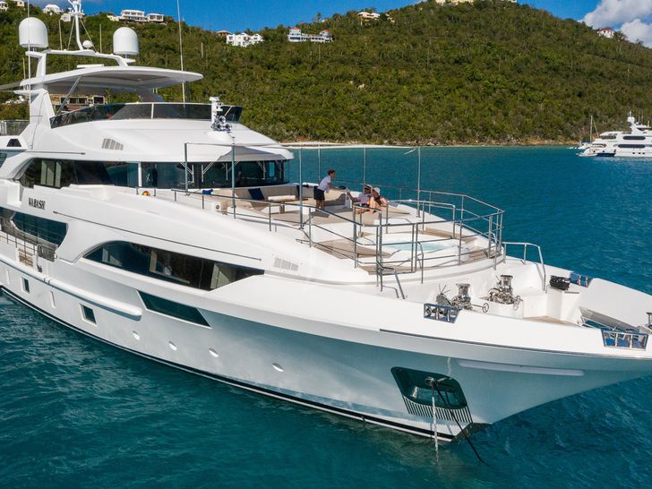 WABASH Benetti 132 Bow WABASH Benetti 132 Bow