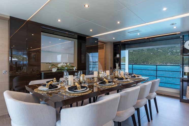 Charter Yacht WABASH - Benetti 132 - 5 Cabins - Nassau