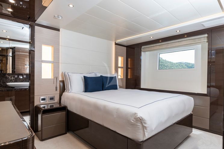 Charter Yacht WABASH - Benetti 132 - 5 Cabins - Nassau