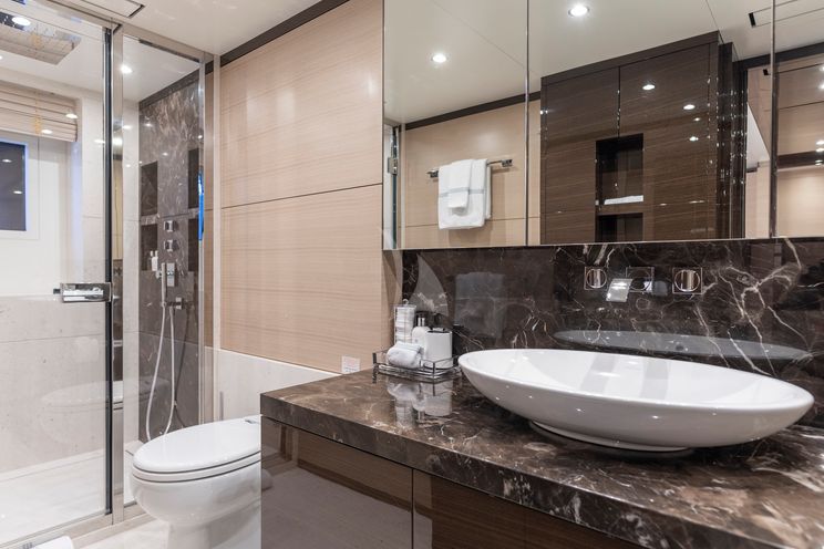 Charter Yacht WABASH - Benetti 132 - 5 Cabins - Nassau