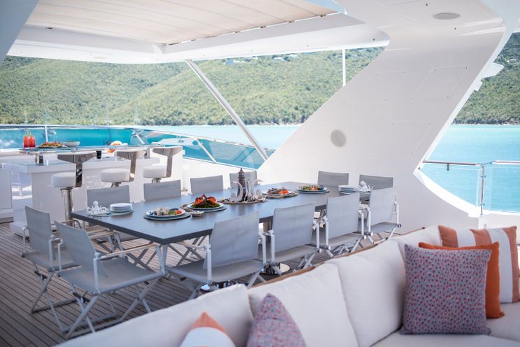 Charter Yacht WABASH - Benetti 132 - 5 Cabins - Nassau