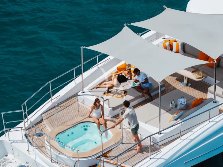 WABASH Benetti Classic Supreme 132 - guests on the foredeck jacuzzi WABASH Benetti Classic Supreme 132 - guests on the foredeck jacuzzi