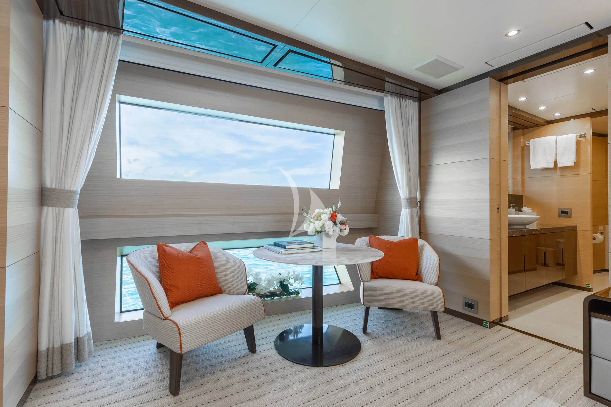 WABASH Benetti Classic Supreme 132 - master cabin lounge