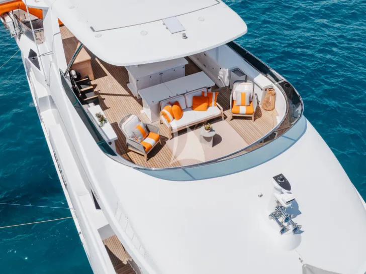WABASH Benetti Classic Supreme 132 - sundeck forward WABASH Benetti Classic Supreme 132 - sundeck forward