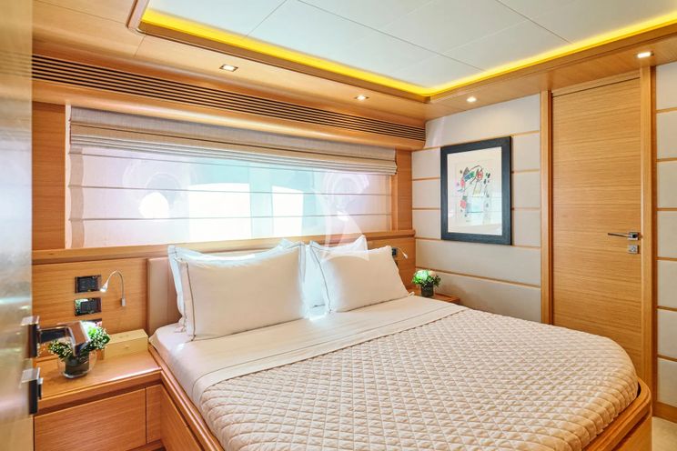 Charter Yacht WATCH ME - Ferretti Custom Line 30m - 5 Cabins - Athens - Mykonos - Paros - Cyclades - Greece