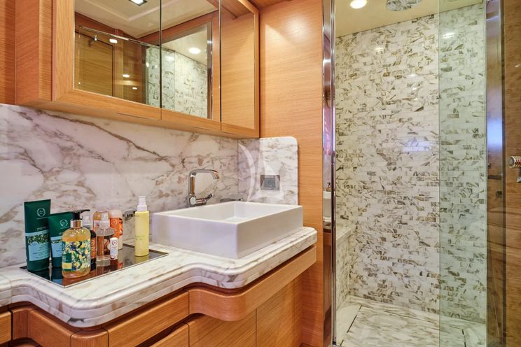 Charter Yacht WATCH ME - Ferretti Custom Line 30m - 5 Cabins - Athens - Mykonos - Paros - Cyclades - Greece