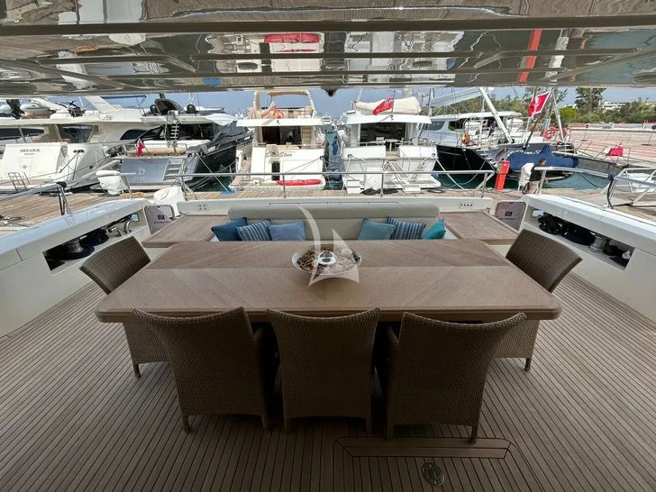 WATCH ME Ferretti Custom Line 30m - aft deck dining area WATCH ME Ferretti Custom Line 30m - aft deck dining area