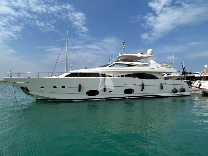 WATCH ME Ferretti Custom Line 30m - main profile WATCH ME Ferretti Custom Line 30m - main profile