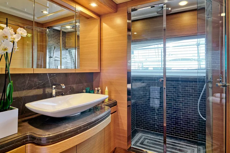 Charter Yacht WATCH ME - Ferretti Custom Line 30m - 5 Cabins - Athens - Mykonos - Paros - Cyclades - Greece