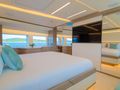 WATERMACHINE Gulf Craft Majesty 100 - master cabin bed WATERMACHINE Gulf Craft Majesty 100 - master cabin bed