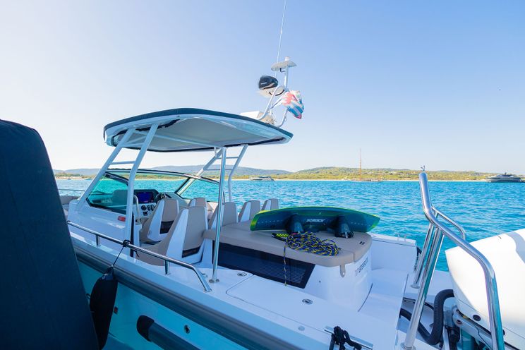 Charter Yacht WATERMACHINE - Gulf Craft Majesty 100 - 5 Cabins - Cogolin - St. Tropez - Monaco