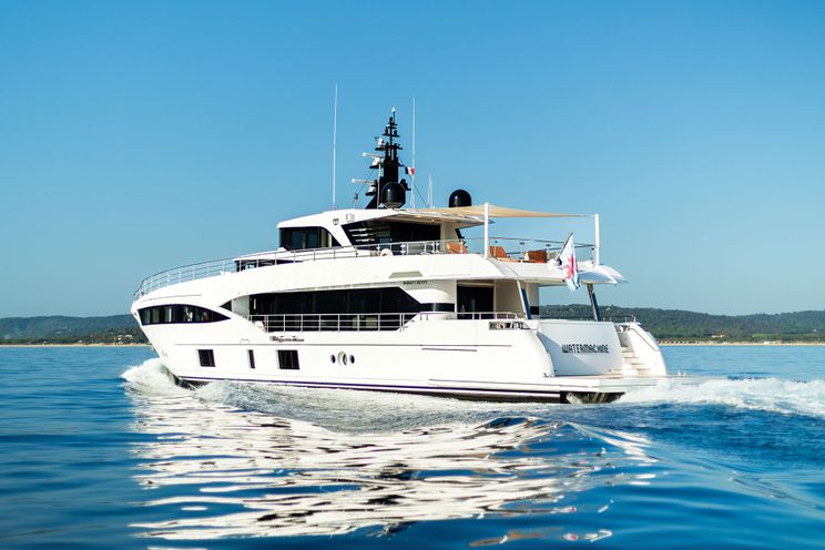 Charter Yacht WATERMACHINE - Gulf Craft Majesty 100 - 5 Cabins - Cogolin - St. Tropez - Monaco
