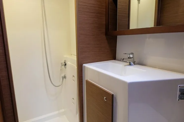 Charter Yacht WHITE CHADAL - Lagoon 42 - 4 Cabins - St Raphael - Cannes - St Tropez - Nice - Antibes - Monaco - French Riviera